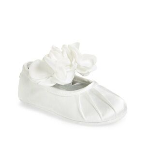 Stuart Weitzman Baby Ann White Flower Satin Ballet Flats Infant Size 1